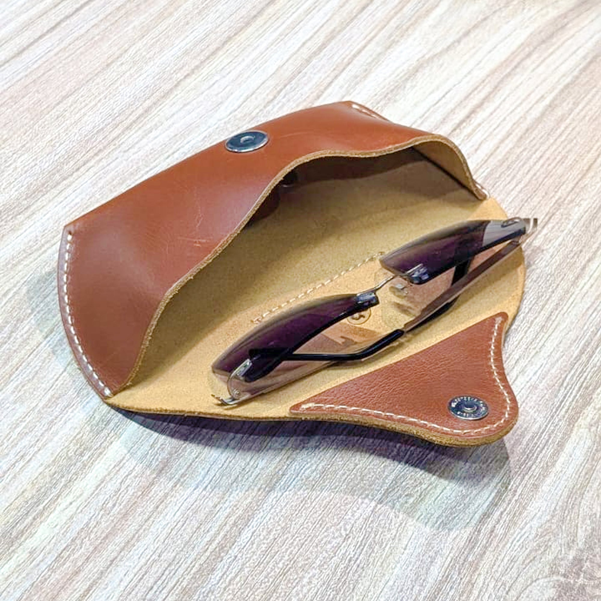Vintage Leather Eyewear Pouch Classic Protective Case